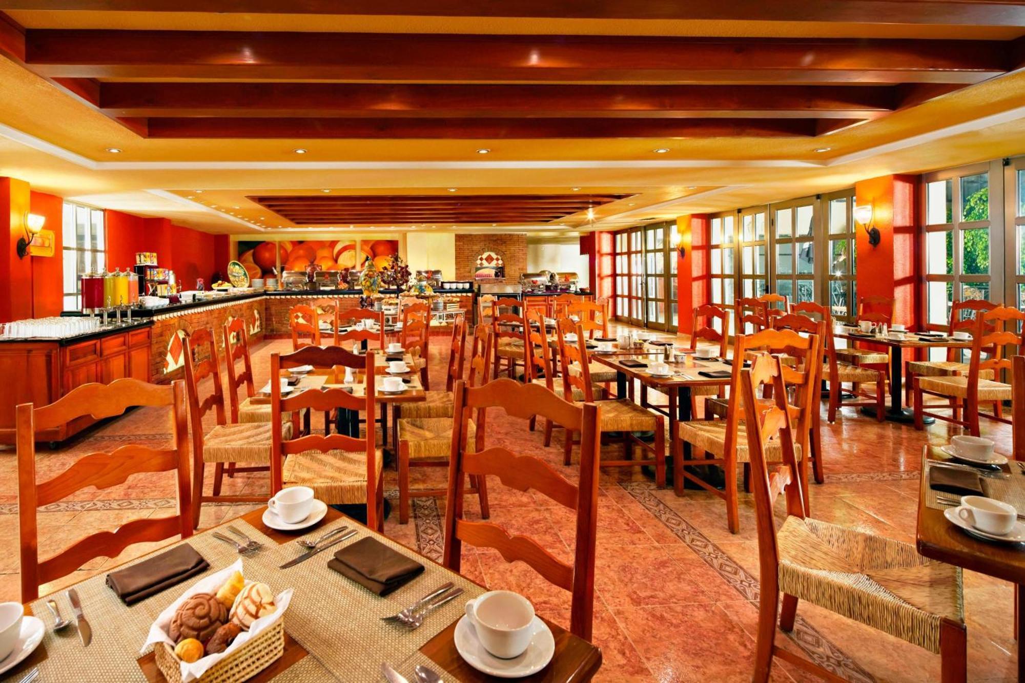 Fiesta Americana Hacienda Истапан-де-ла-Сал Экстерьер фото The restaurant